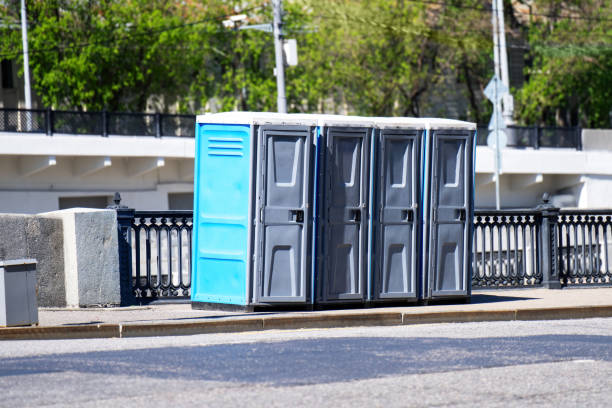 Best Luxury portable toilet rental  in Odon, IN